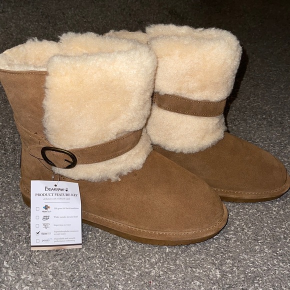 BearPaw Shoes - NWT BearPaw Millie Boots